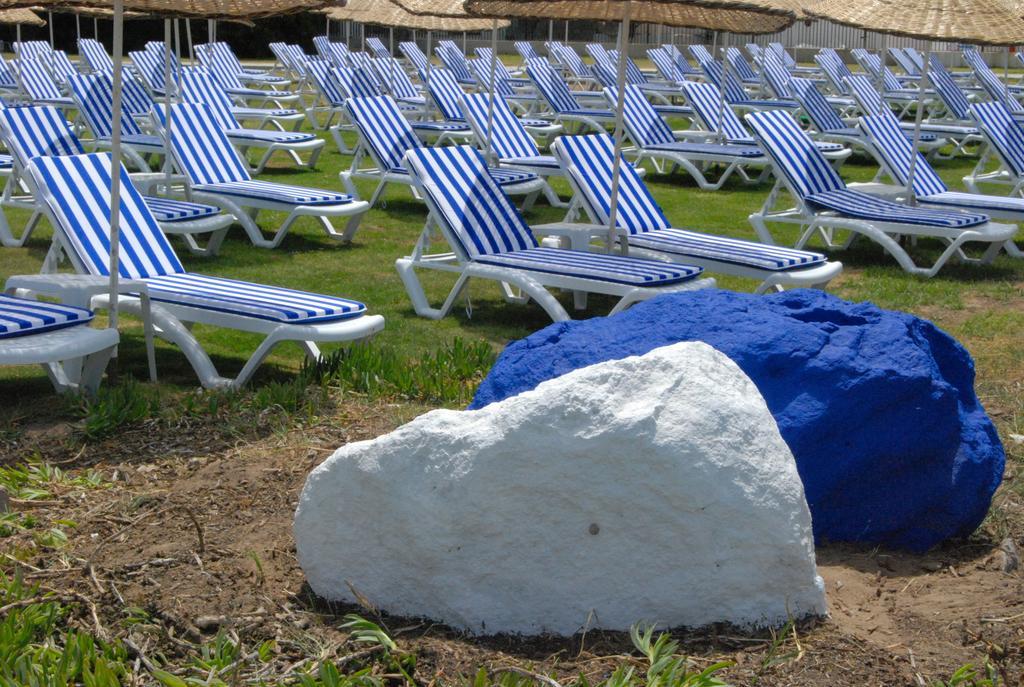 Club Blue White All Inclusive Тургутрейс Экстерьер фото