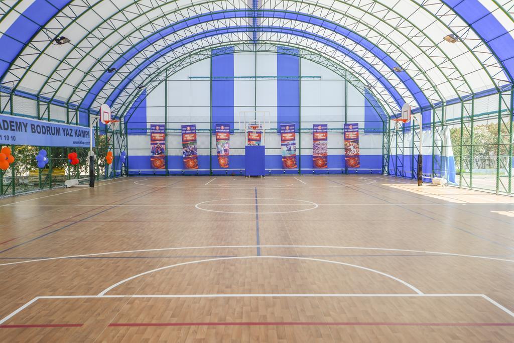 Club Blue White All Inclusive Тургутрейс Экстерьер фото