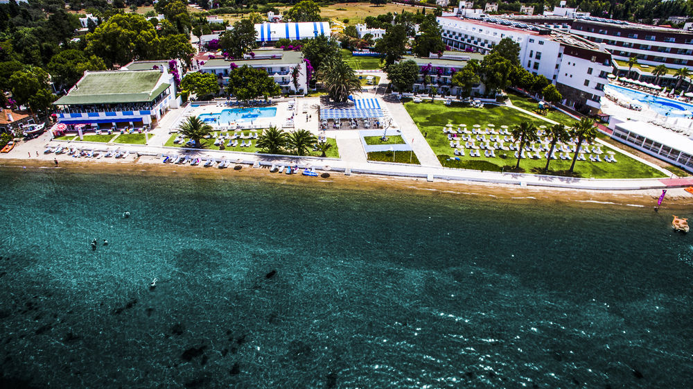 Club Blue White All Inclusive Тургутрейс Экстерьер фото